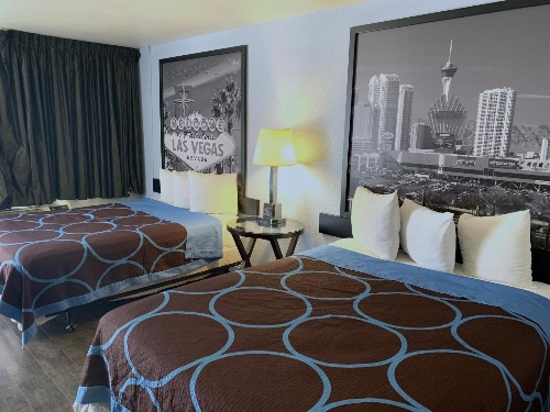 Super 8 by Wyndham Las Vegas North Strip/Fremont St. Area image 1