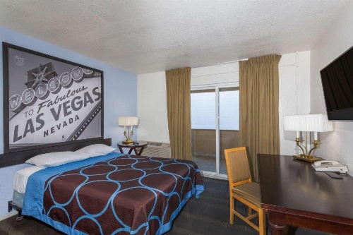 Super 8 by Wyndham Las Vegas North Strip/Fremont St. Area image 5